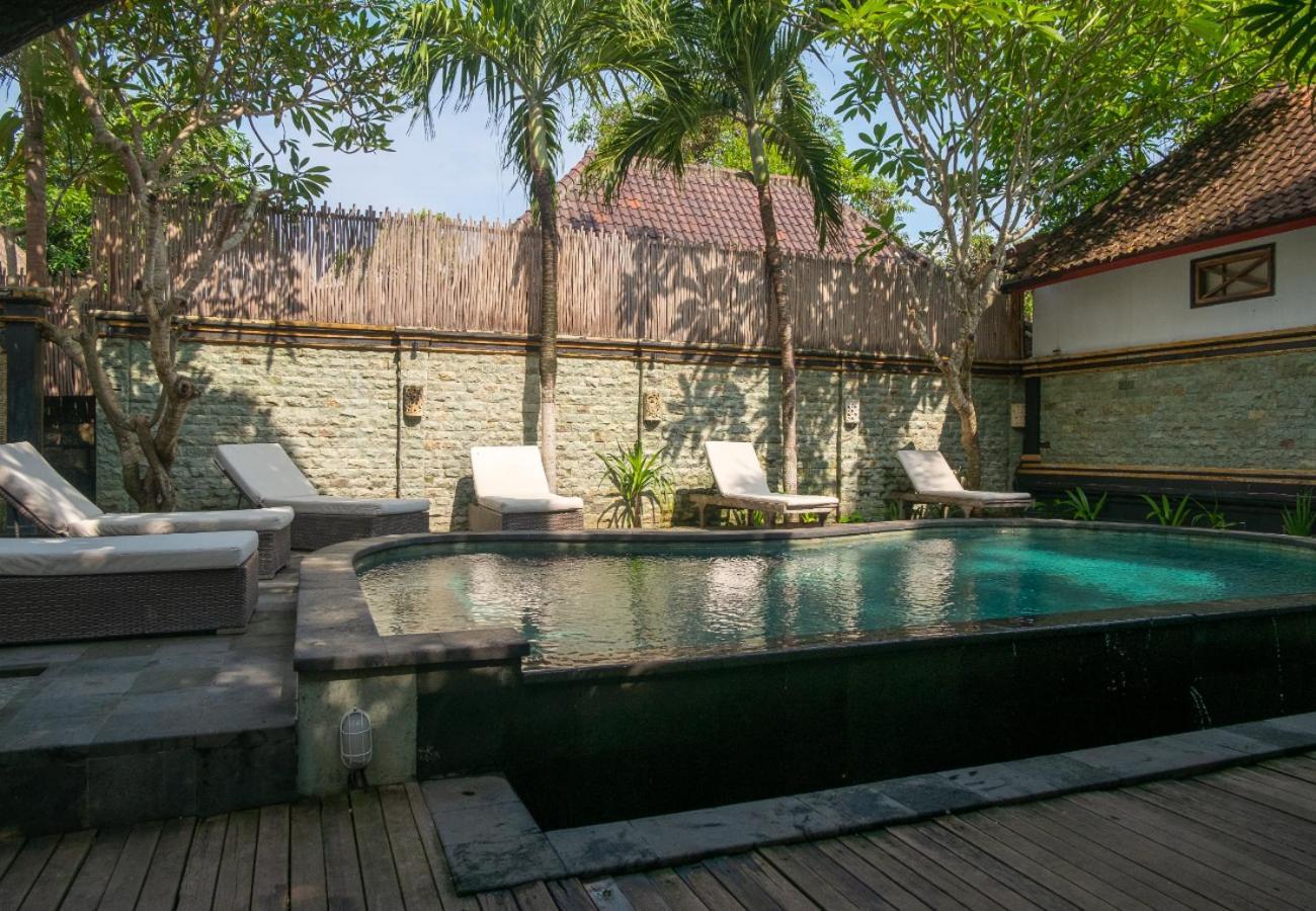 The Nichos Bungalows And Villas Nusa Lembongan  Exterior photo