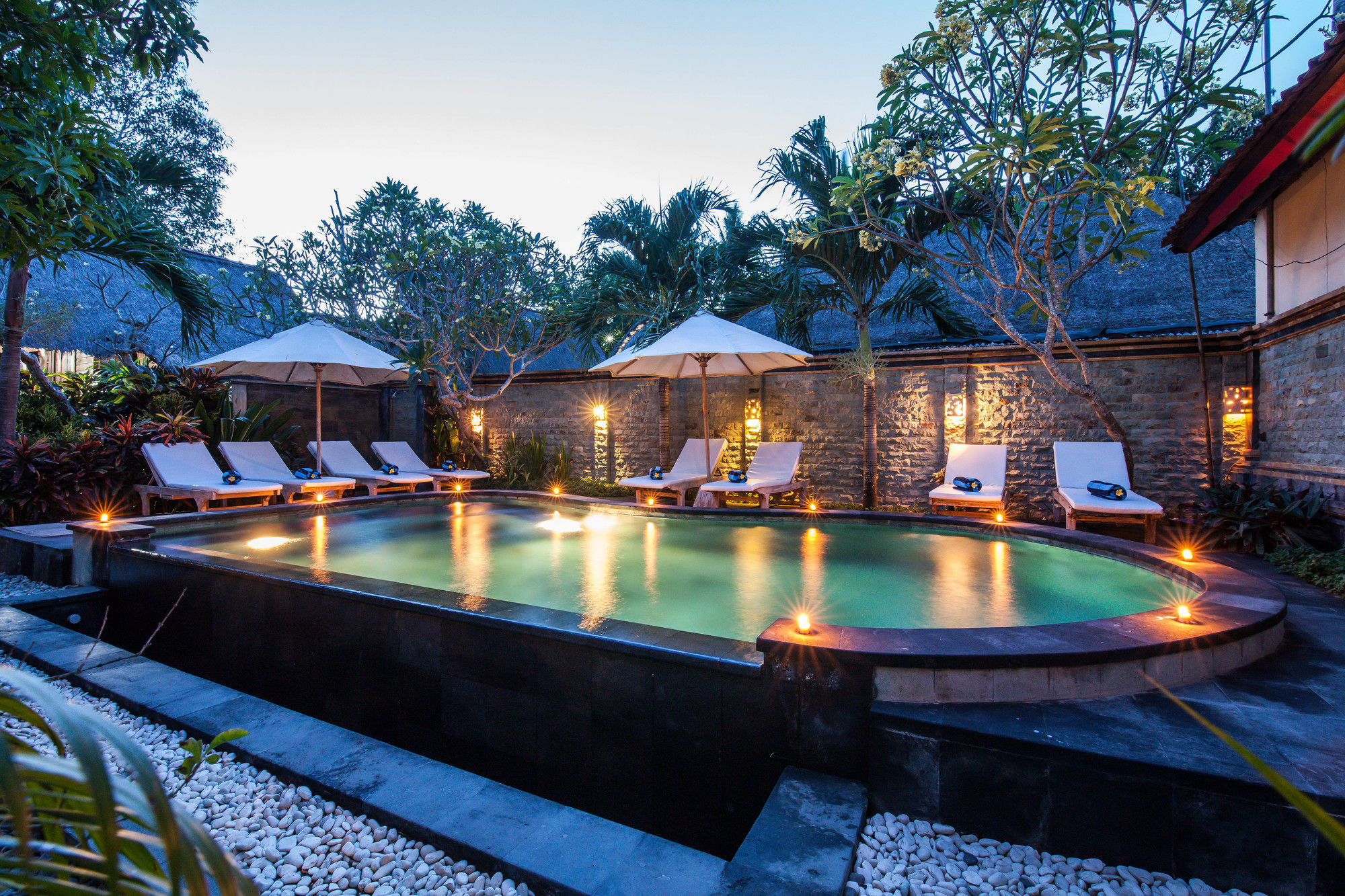 The Nichos Bungalows And Villas Nusa Lembongan  Exterior photo